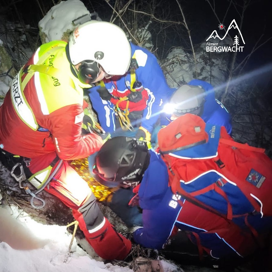 Zwei Gleitschirmflieger-Einsätze für die Bergwacht Füssen